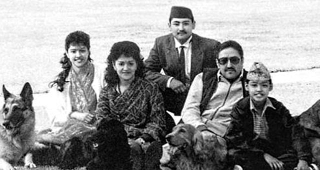 king_birendra_family