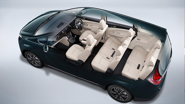 mahindra-marazzo-seating-capacity