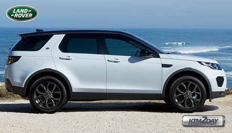 Land-Rovery-Discovery-Sport-side-view