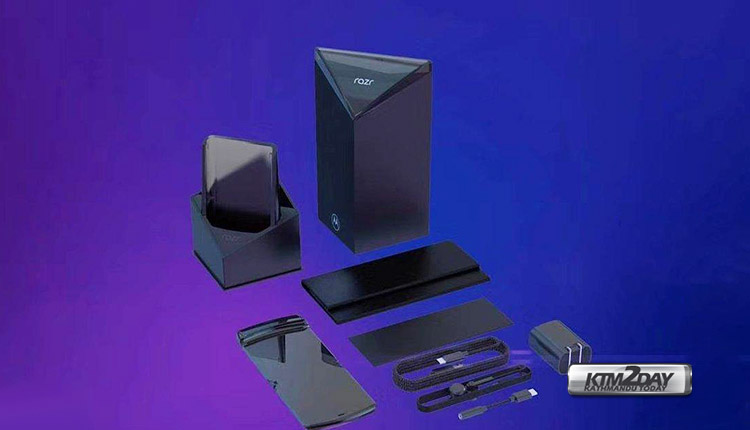Motorola-Razr-2019-packaging
