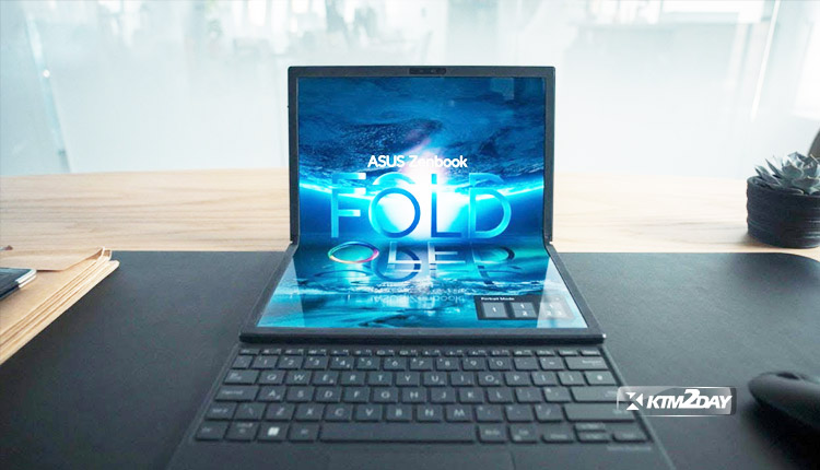 Asus Zenbook 17 FOLD OLED Laptop